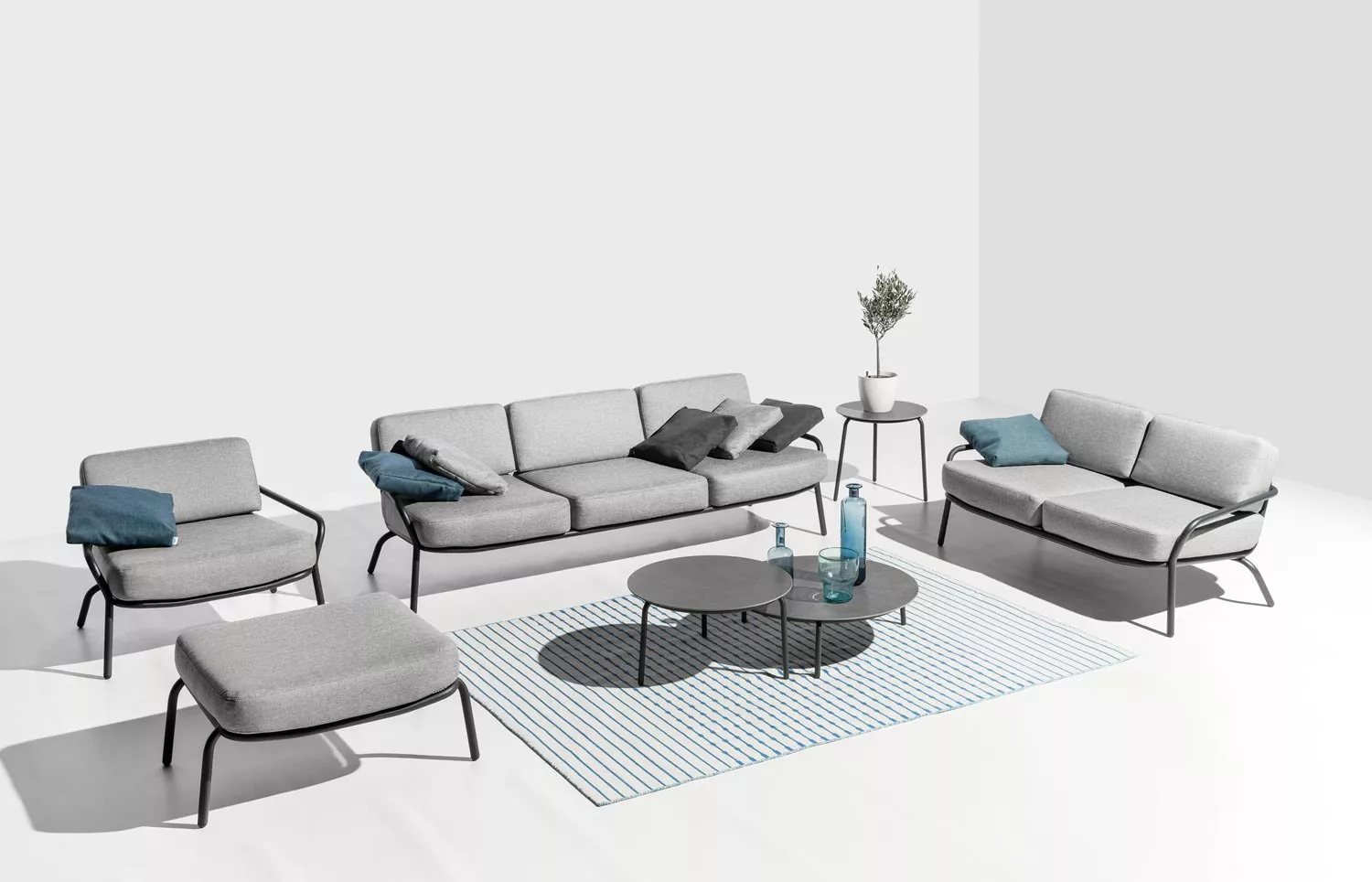 Todus Starling Gartenhocker • Loungehocker 68 cm