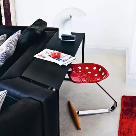 Zanotta • MEZZADRO • Hocker • freischwingend