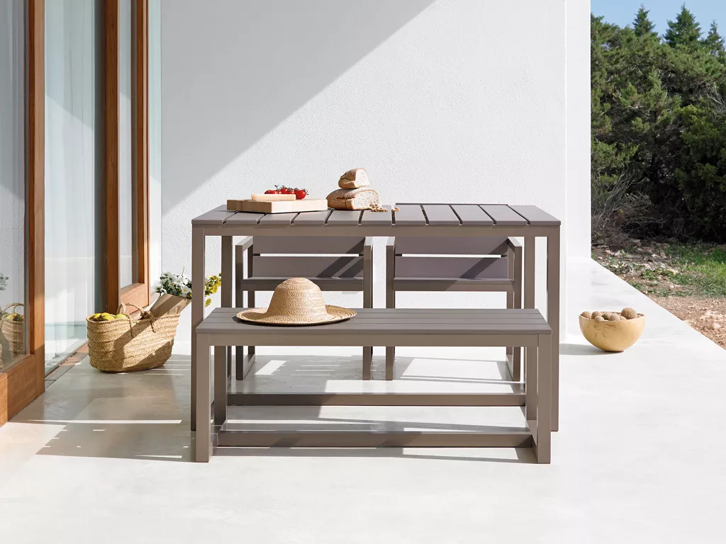 GANDIA BLASCO SALER Loungetisch 70 × 70 cm