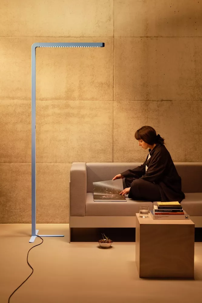 GRAU • TEAM AGILE • Stehleuchte