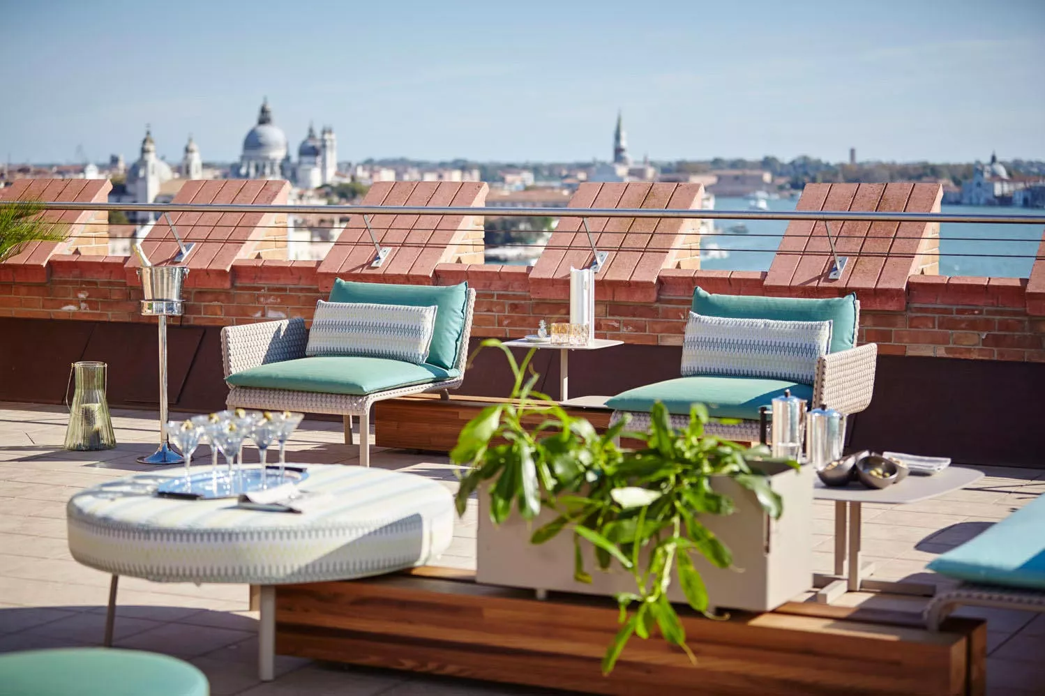 Roberti Key West Loungetisch / Clubtisch 74 × 72 cm 