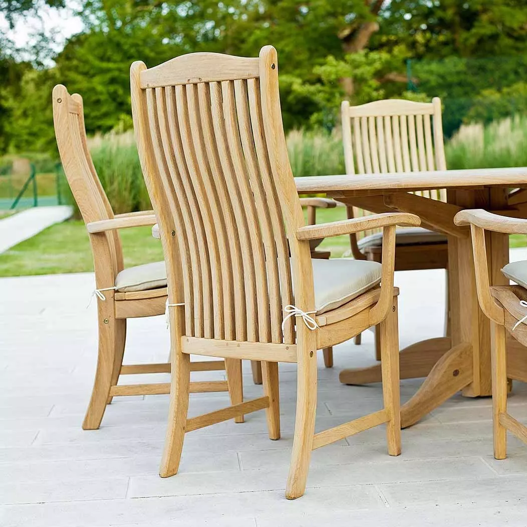 Alexander Rose Roble • Bengal Armlehnstuhl