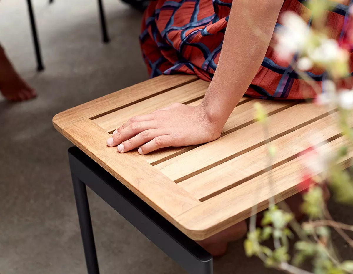 Barlow Tyrie Layout Gartenstuhl • Armlehnstuhl 60 × 53 cm