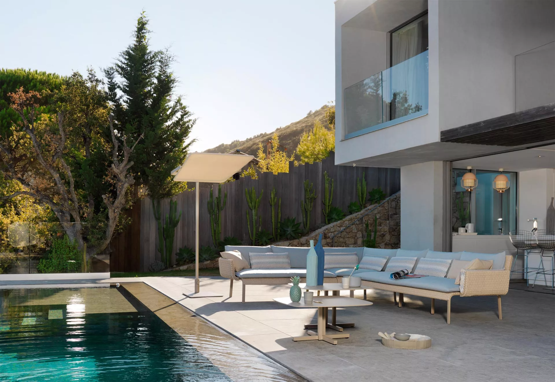 Roberti Key West Loungetisch / Kaffeetisch 74 × 72 cm 