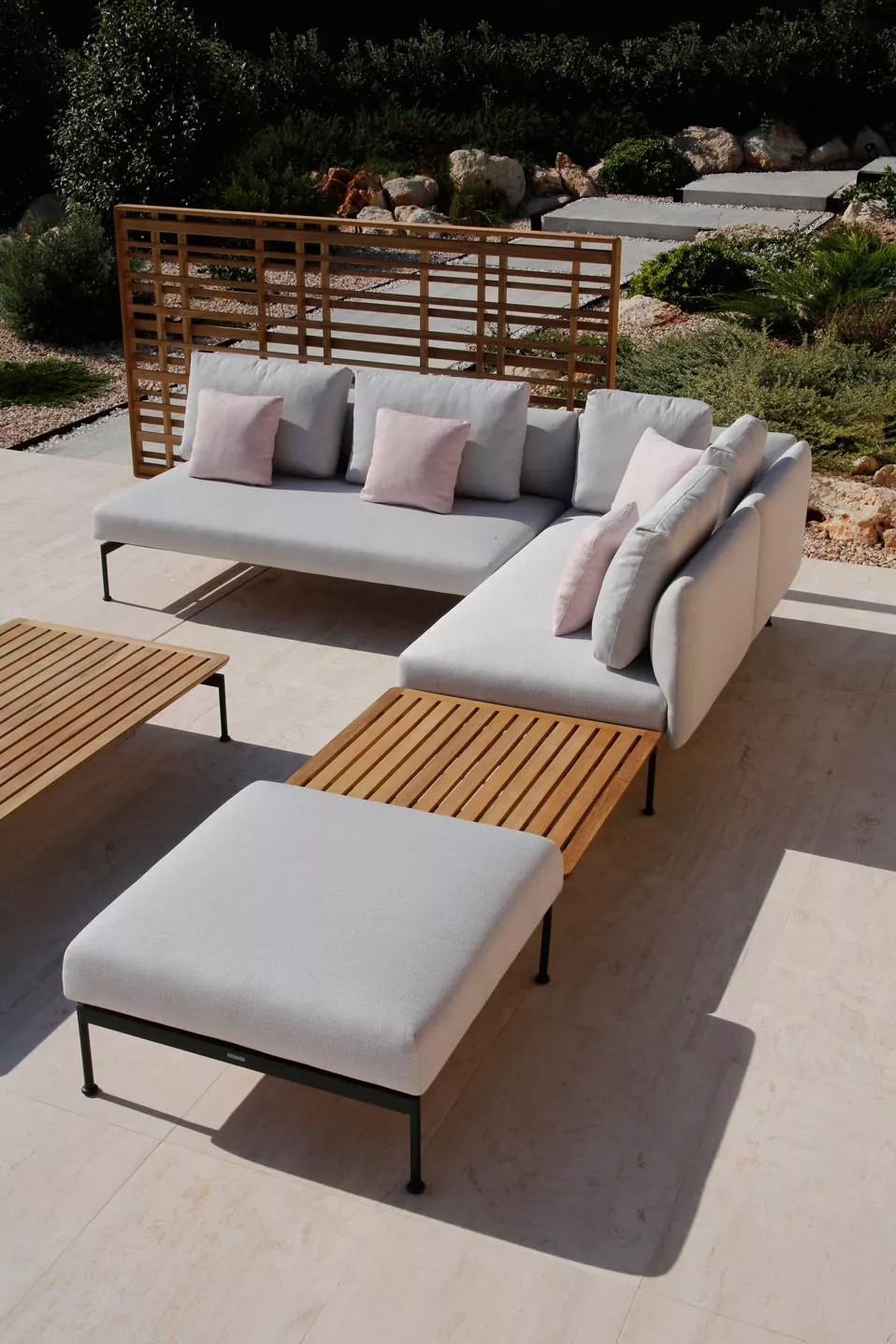 Barlow Tyrie Layout Gartenstuhl • Armlehnstuhl 60 × 53 cm