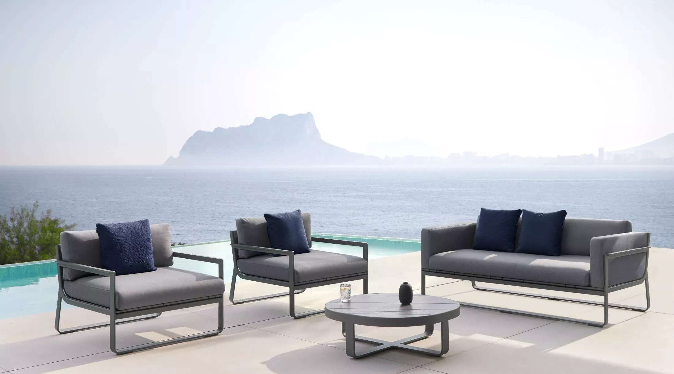 GANDIA BLASCO FLAT Lounge Chair