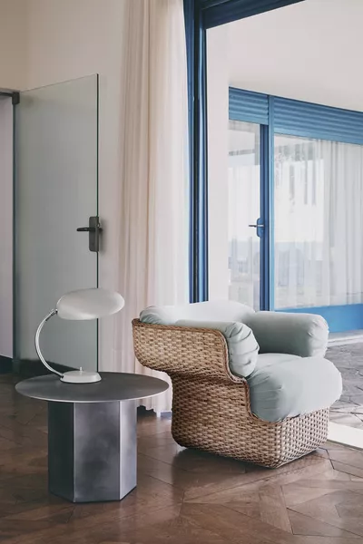 GUBI - BASKET • Loungestuhl