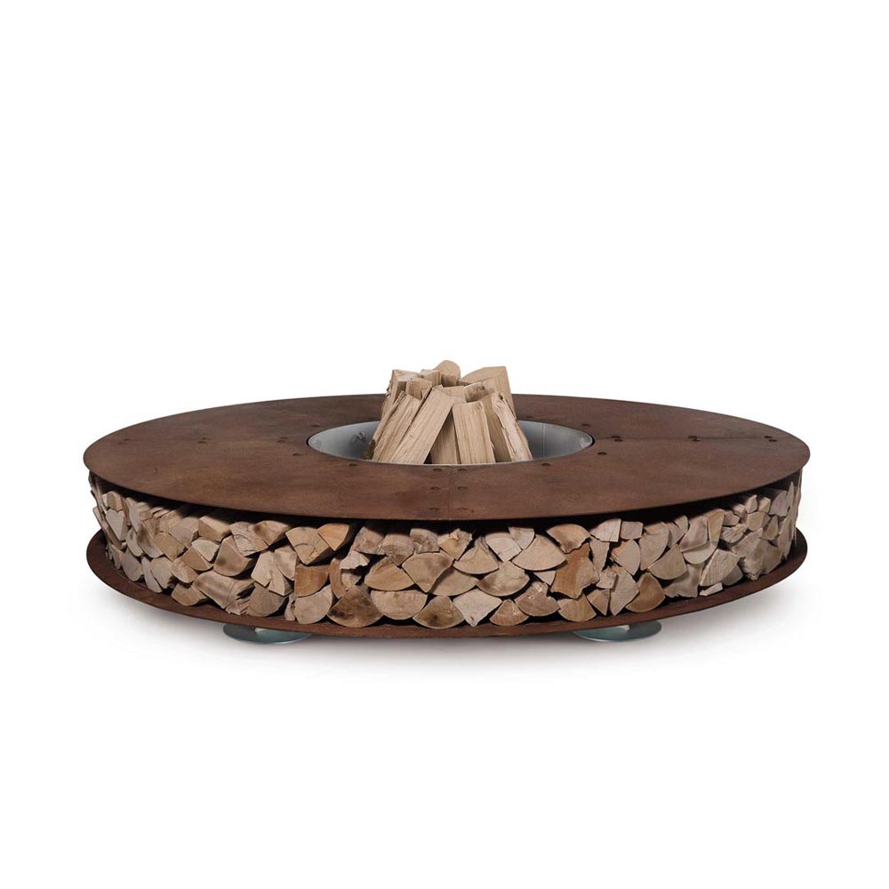 AK47 Zero Feuerstelle 250 cm Gartenkamin aus Metall und Holz ohne Hintergrund