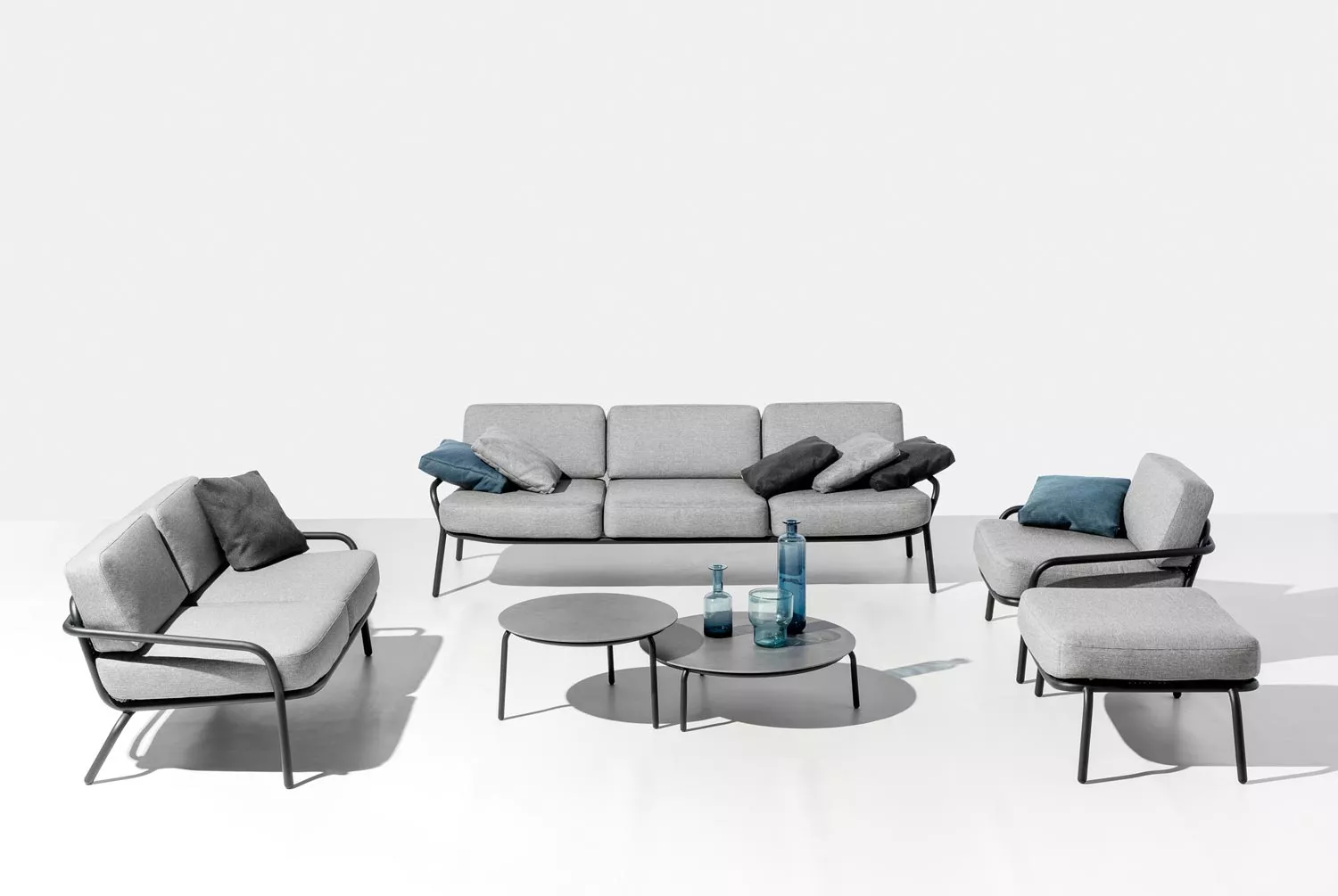 Todus Starling Gartenhocker • Loungehocker 68 cm