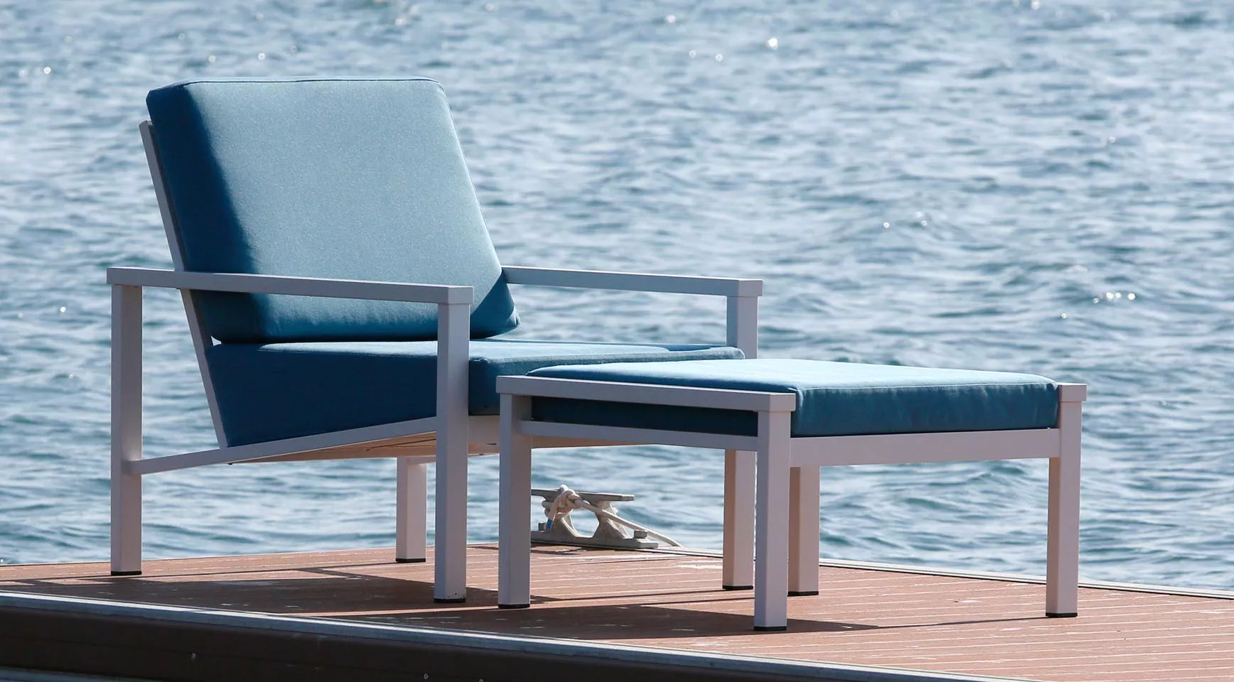 Barlow Tyrie Equinox Loungehocker