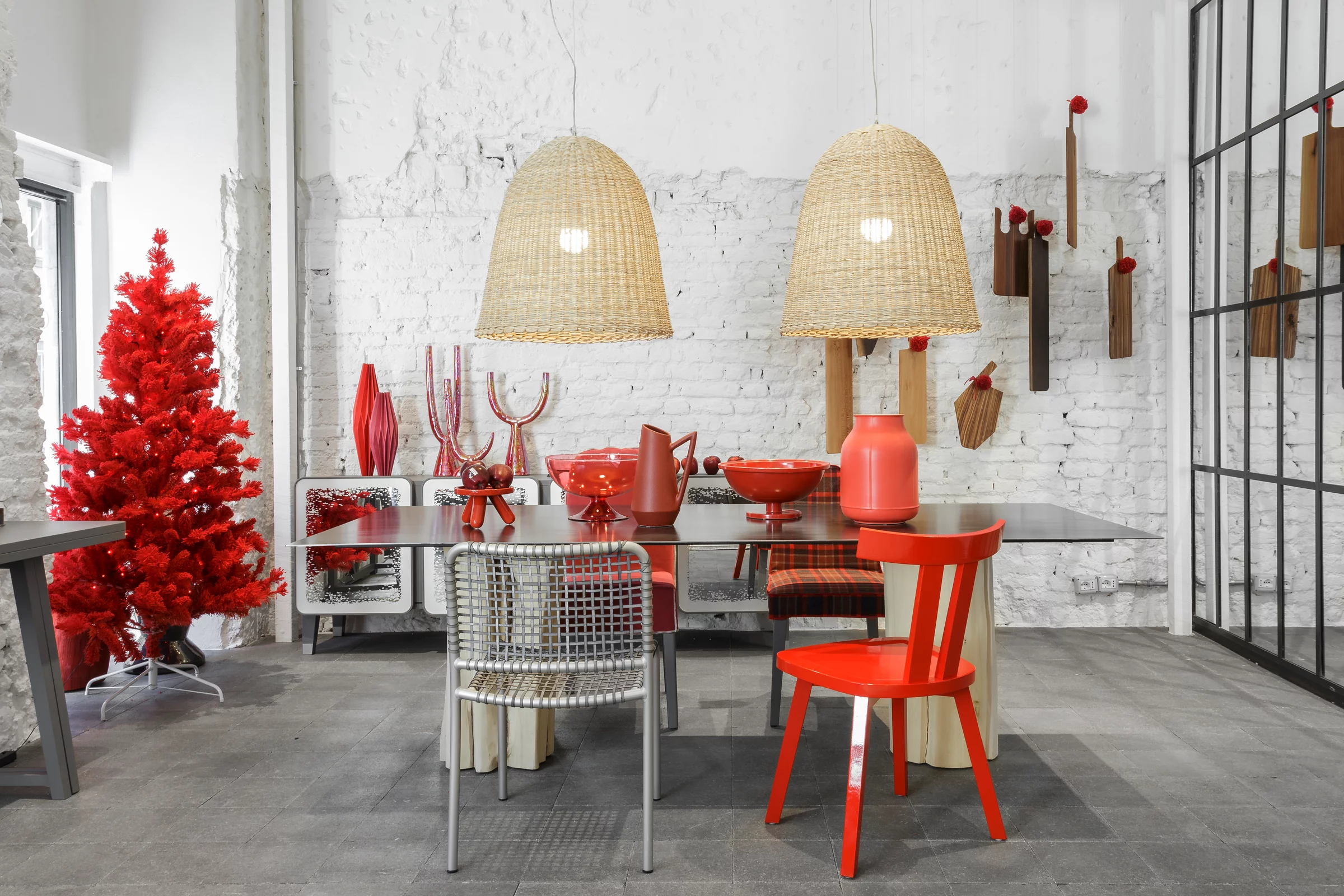 Gervasoni Allu stapelbarer Stuhl mit Armlehne