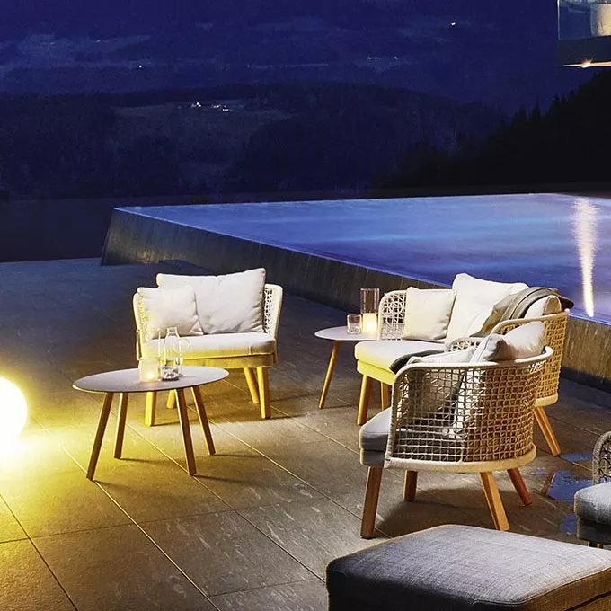 Varaschin Emma Beistelltisch Ø 50 cm • Aluminiumbeine • HPL bzw. Keramikplatte