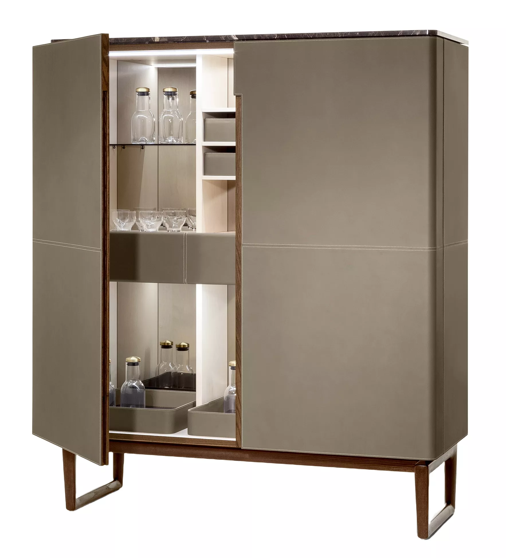 Poltrona Frau FIDELIO Highboard für Getränke