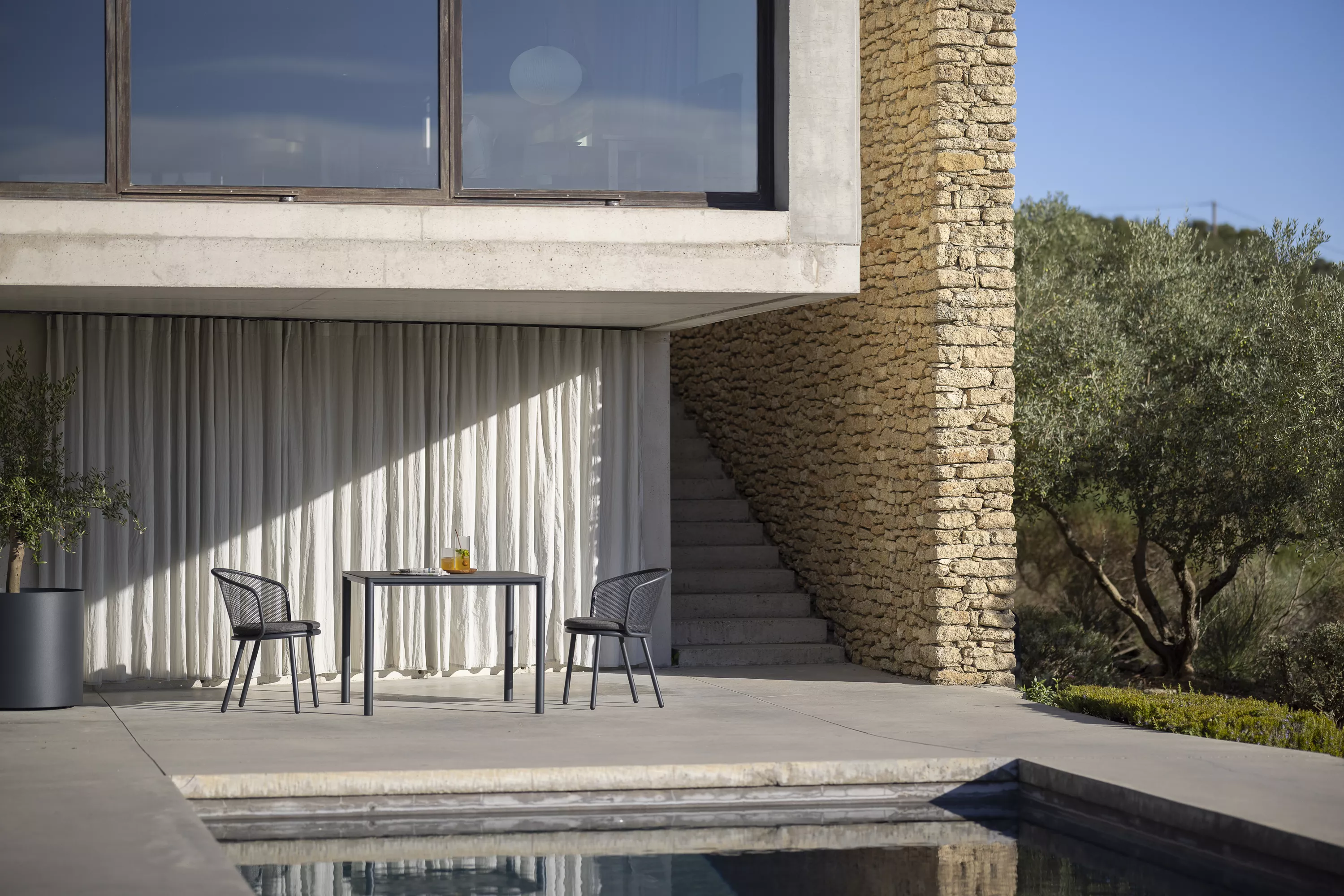 Todus Alca Esstisch, quadratisch 90cm oder 100cm - HPL-Tischplatte