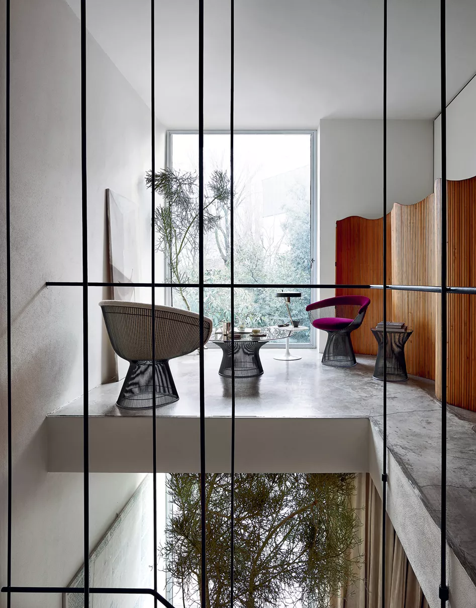 Knoll International • Platner • Armlehnensessel Klein • 74 x 57 x 76cm • Nickel poliert