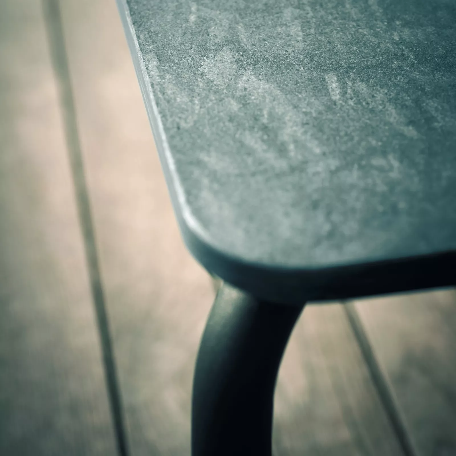 Roda Spool Loungetisch mit HPL oder Steinplatte 120 cm 