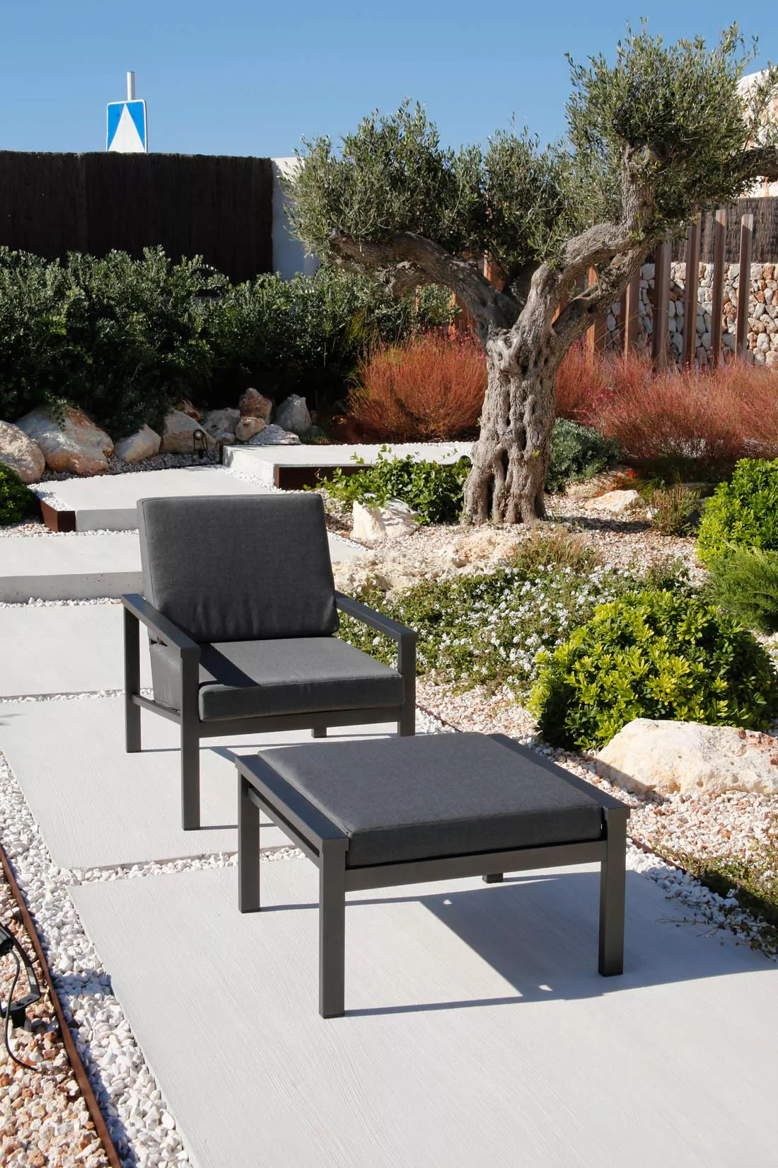 Barlow Tyrie Equinox Loungehocker