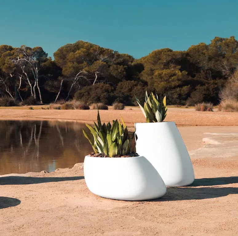 Vondom Stone Pflanzgefäß 140 × 105 × 140 cm 