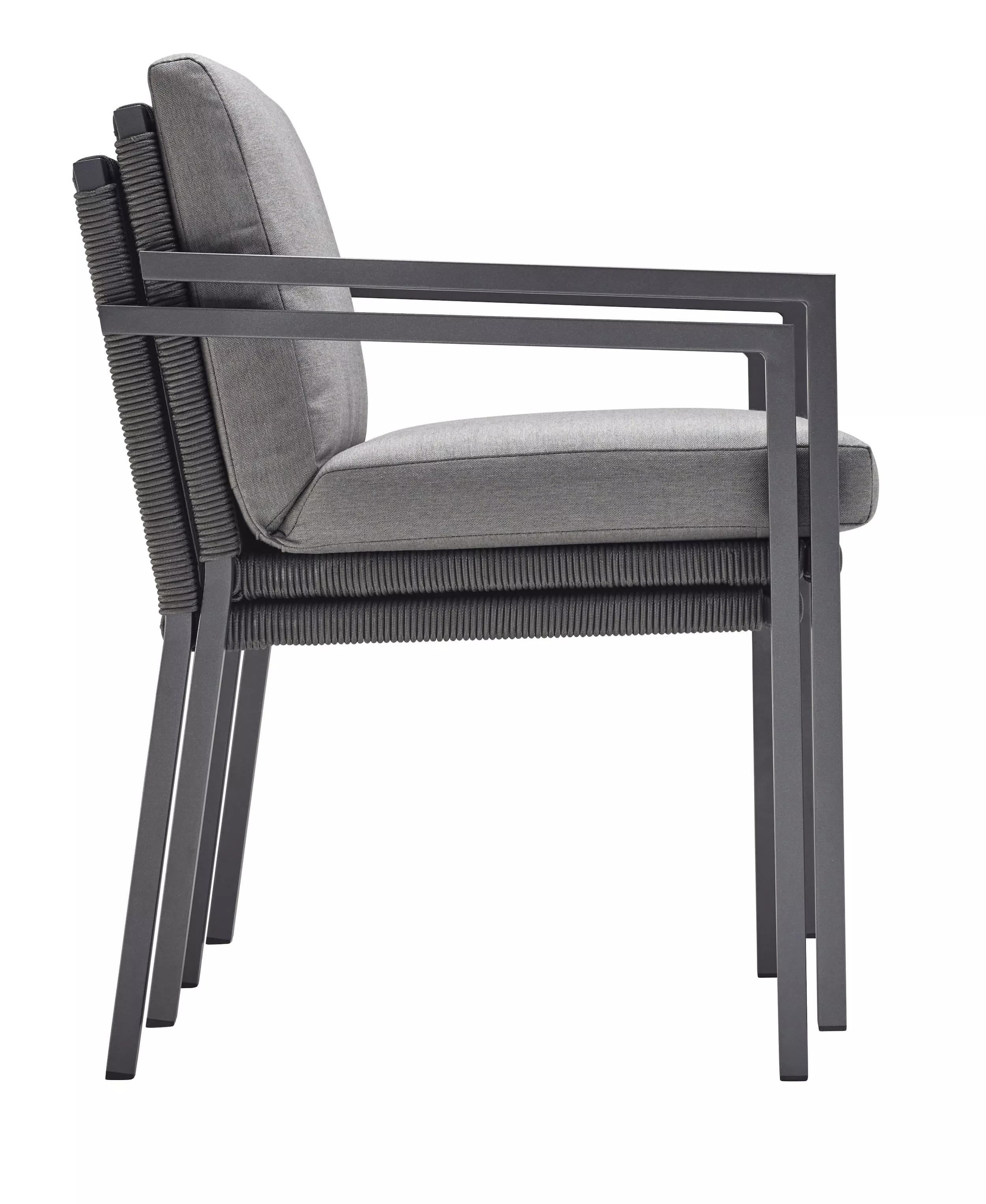 Solpuri Club Stapelsessel in Anthracite ohne Hintergrund seitlich gestapelt gezeigt