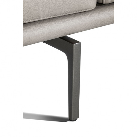 Die Happy Jack Kollektion bietet mit ihren großen Kissen eine gemütliche und komfortable Atmosphäre Das Designerstück mit kompakten Abmessungen passt perfekt in kleinere Wohnungen und verschiedene gewerbliche Umgebungen vom Büro bis zum Wartebereich und C