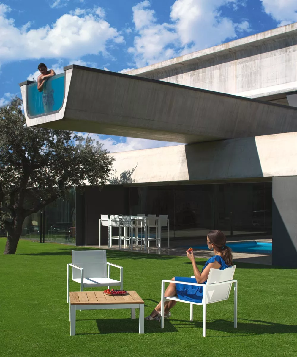 Royal Botania Red Label Alura Lounge Sessel, stapelbar