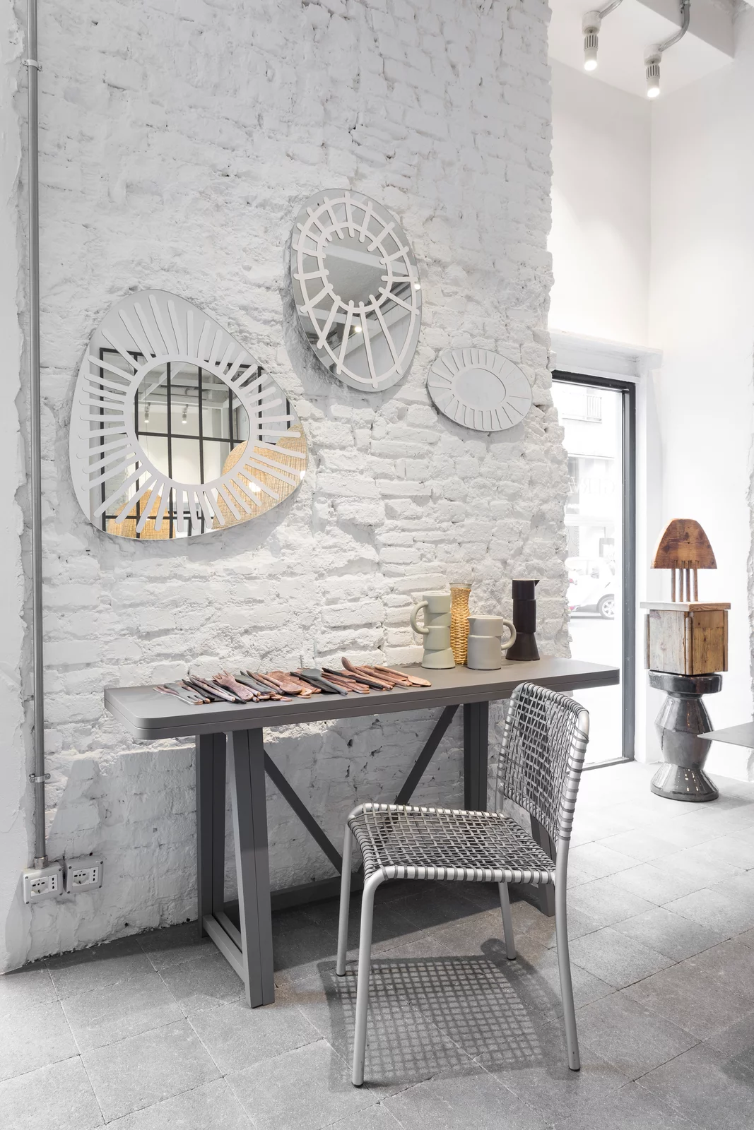 Gervasoni Allu stapelbarer Stuhl mit Armlehne