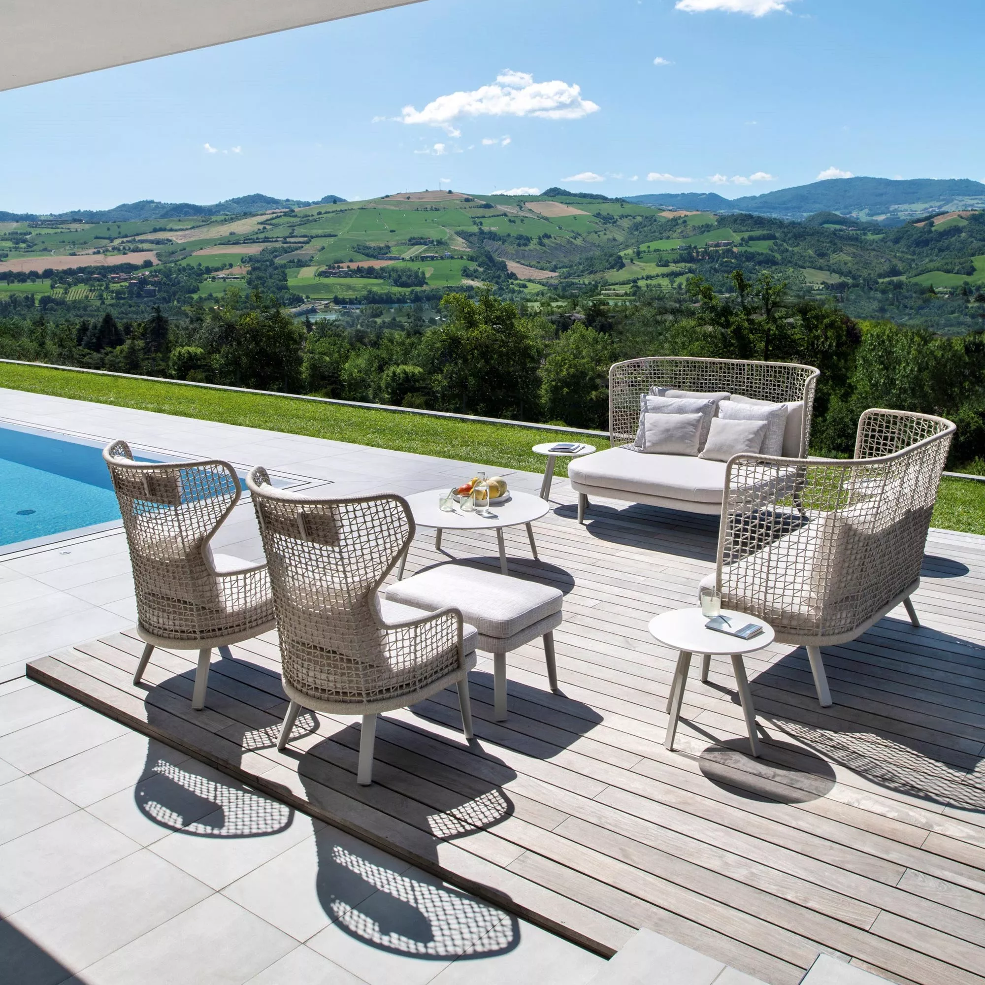 Varaschin Emma Loungesofa 160 cm • Sunbrella /  Aluminiumbeine