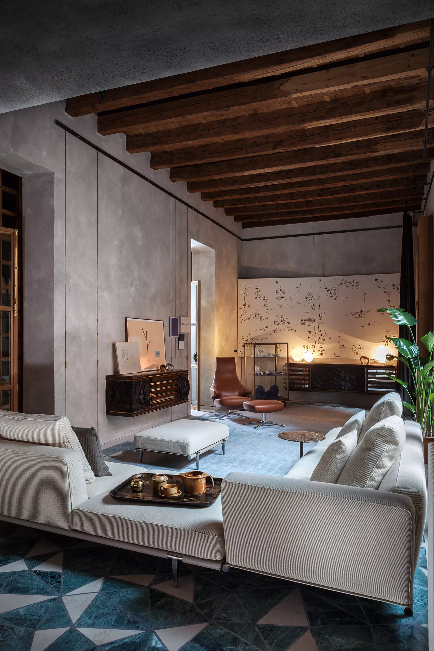 Poltrona Frau LET IT BE Sofa aus 2-Sitzer-Abschlusselement und Chaiselongue