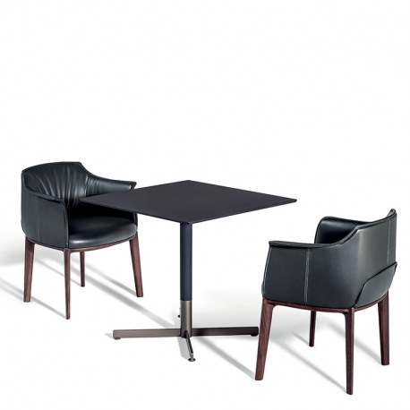 Ästhetisch ansprechend und funktiona Das Beistelltischchen Bob bereichert jeden Raum mit raffinierter Einfachheit