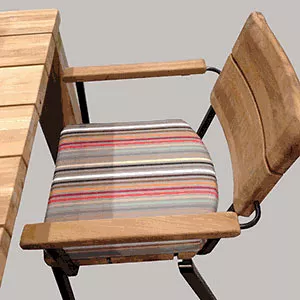 Barlow Tyrie Titan Armlehnstuhl