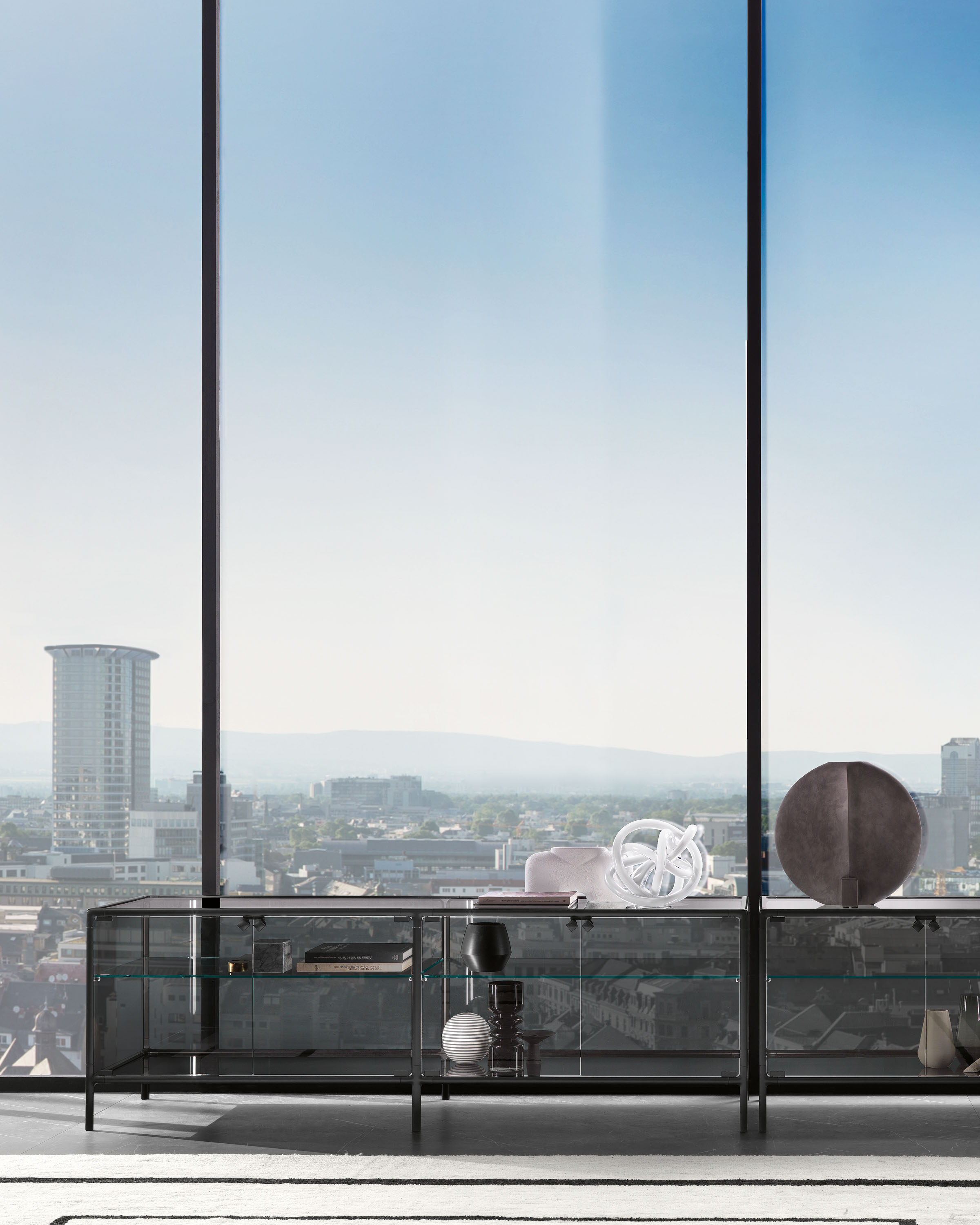 FIAM ECHO Vitrine • optional mit LED-Beleuchtung