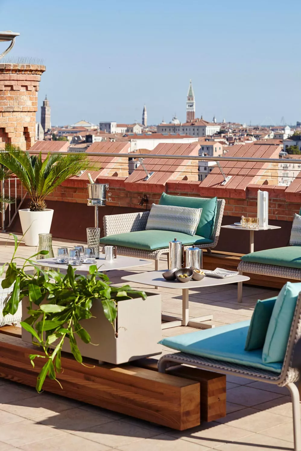 Roberti Key West Loungetisch / Clubtisch 74 × 72 cm 