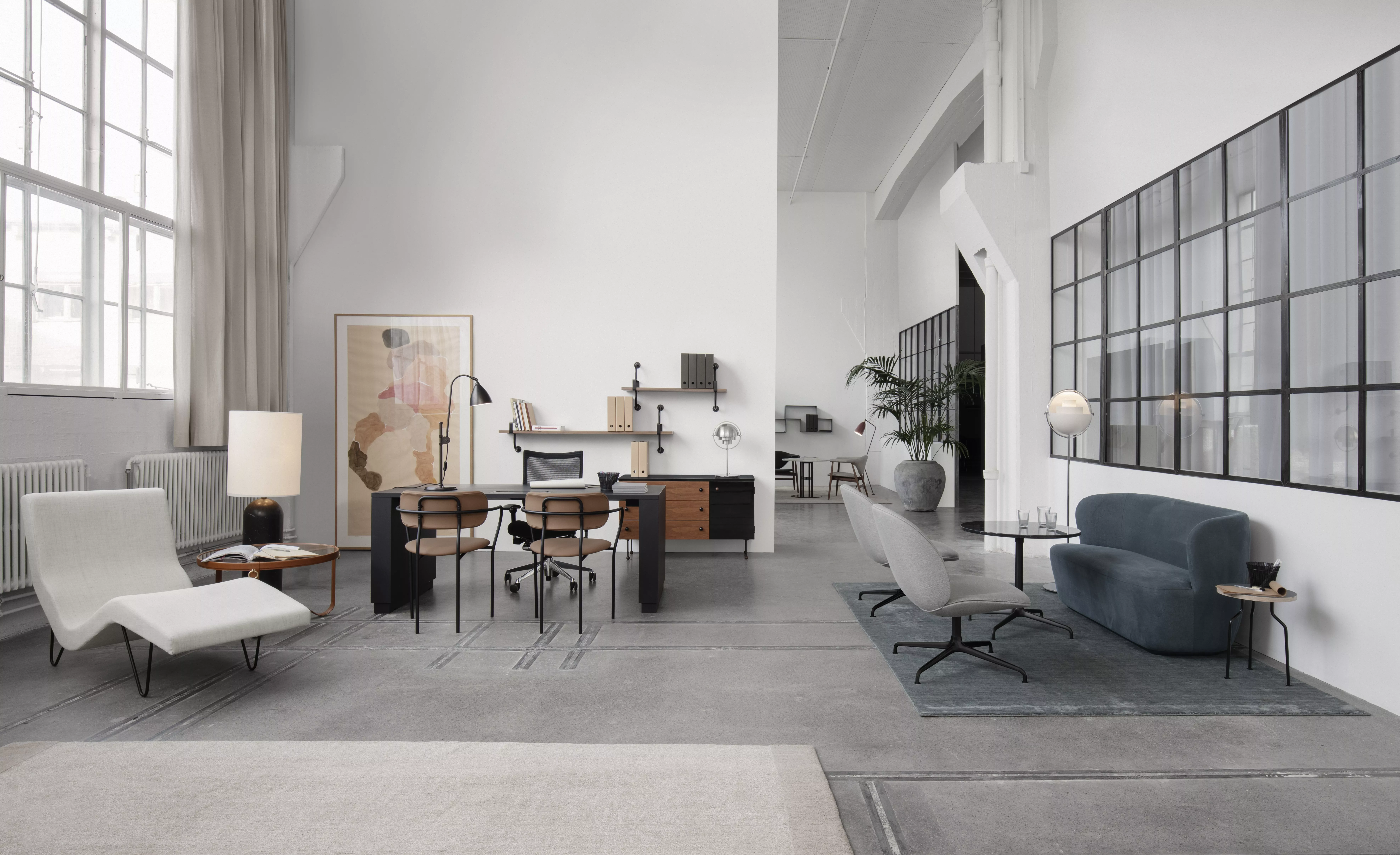 GUBI - MULTI-LITE Stehlampe