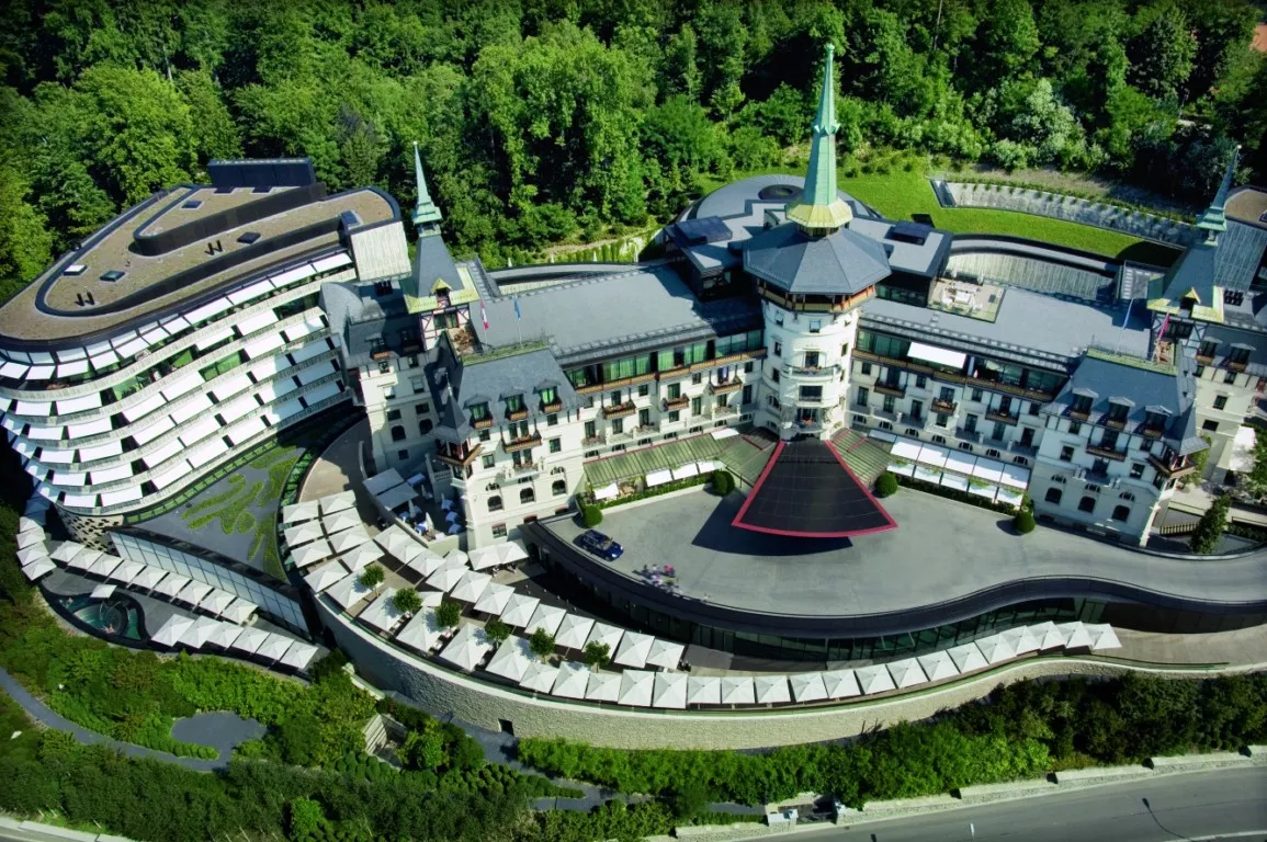 Glatz Gastronomie Sonnenschirm Castello Pro quadratisch 400 x 400 cm